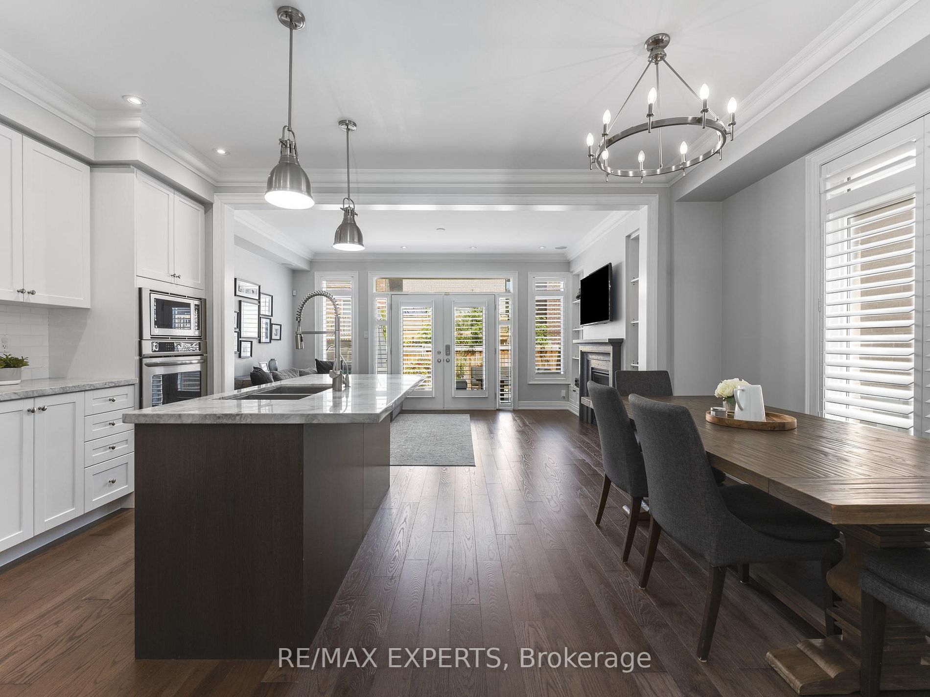 30 Zenith Ave