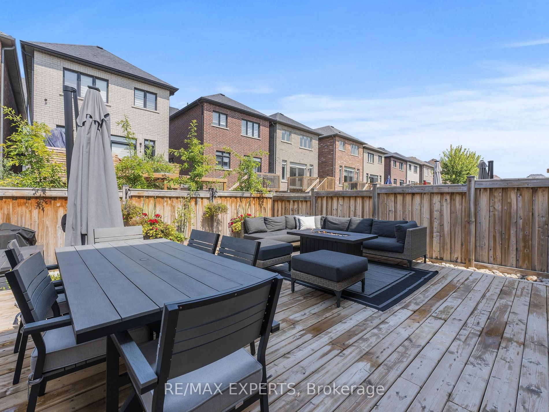30 Zenith Ave