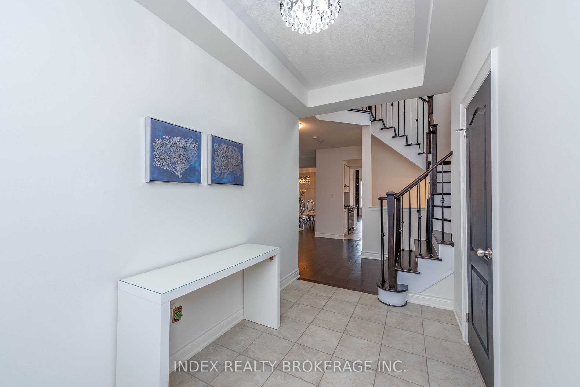 14 Empire Drive