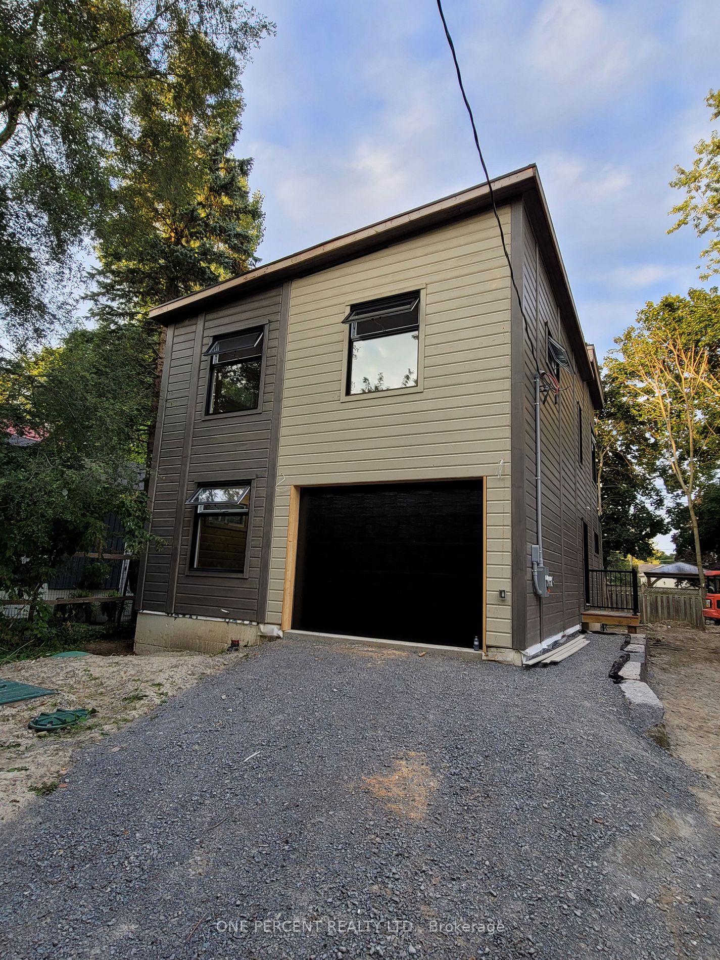 57 Rosehill Dr