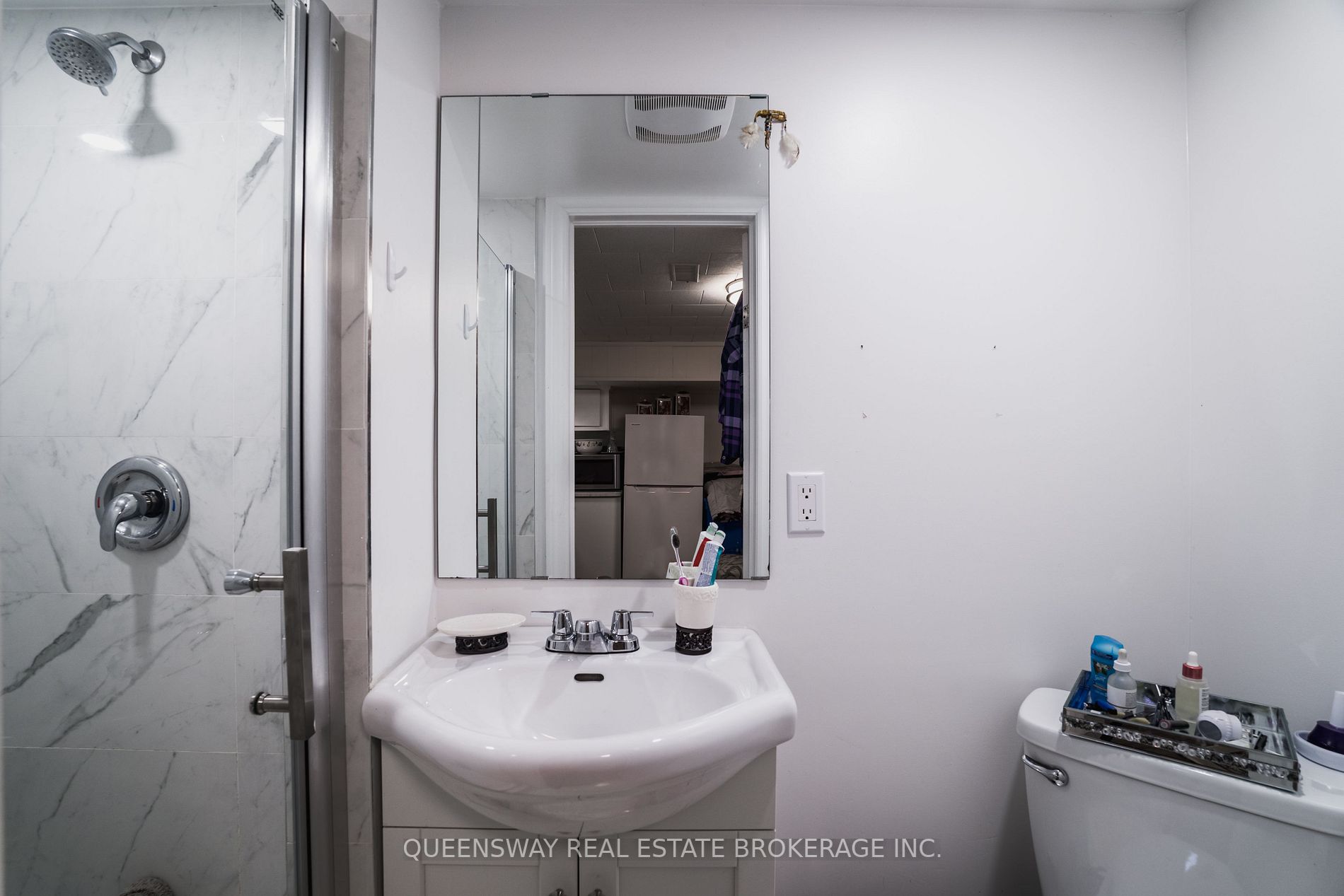 89 Murray Dr