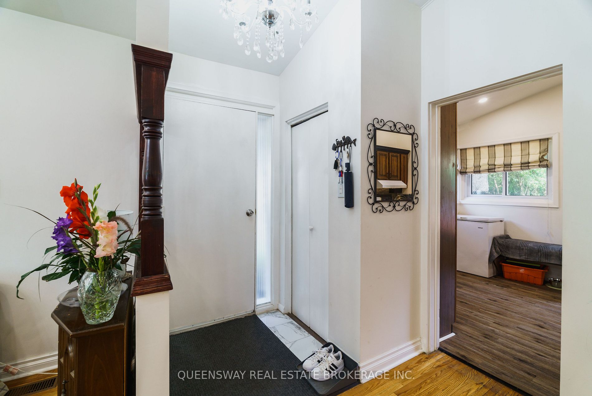 89 Murray Dr
