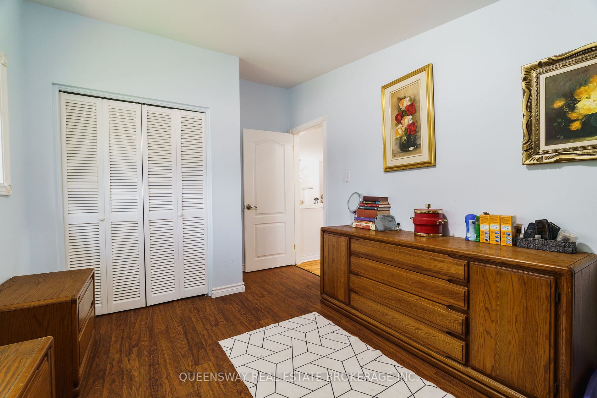 89 Murray Dr