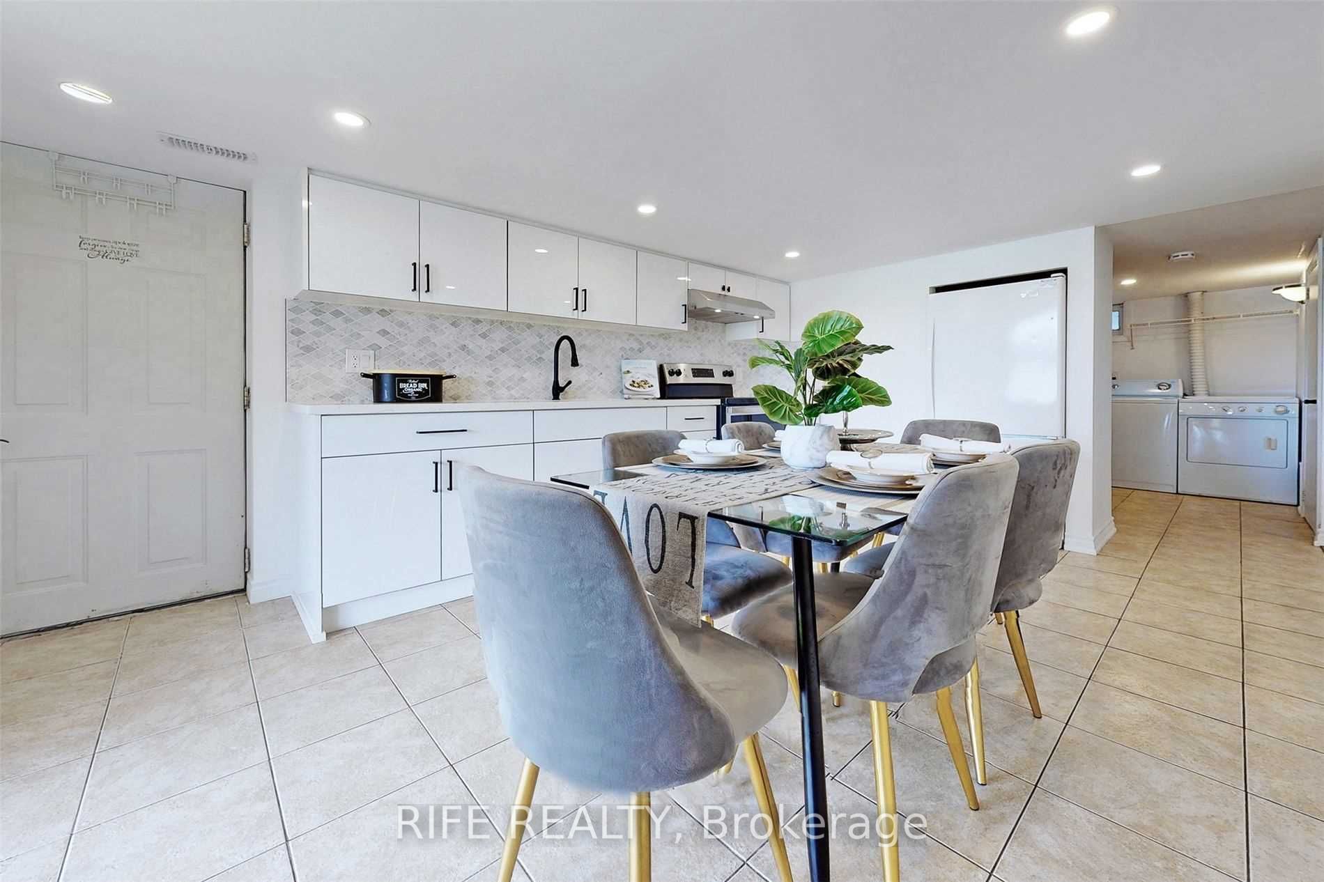 41 Connor Dr