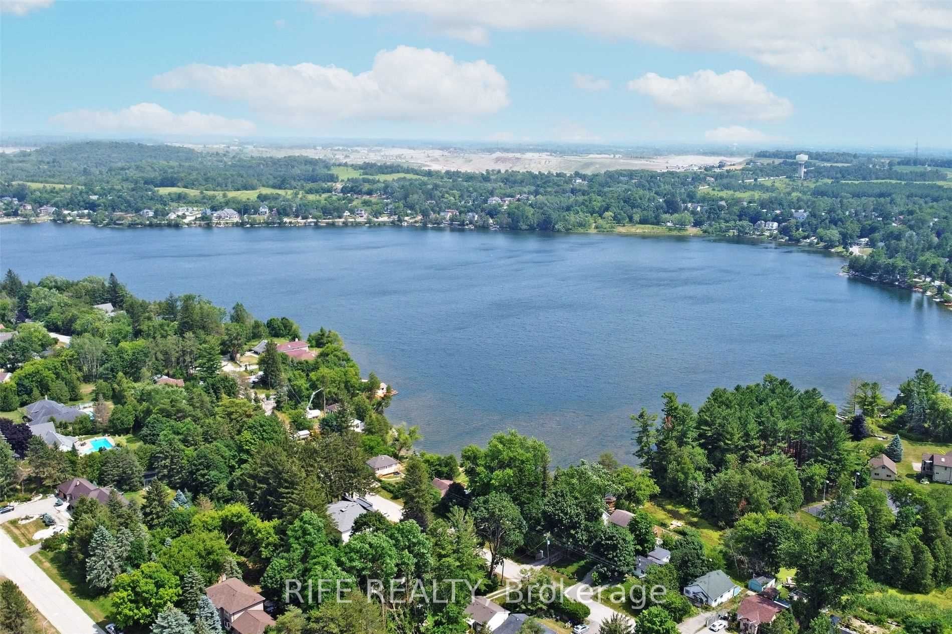 41 Connor Dr