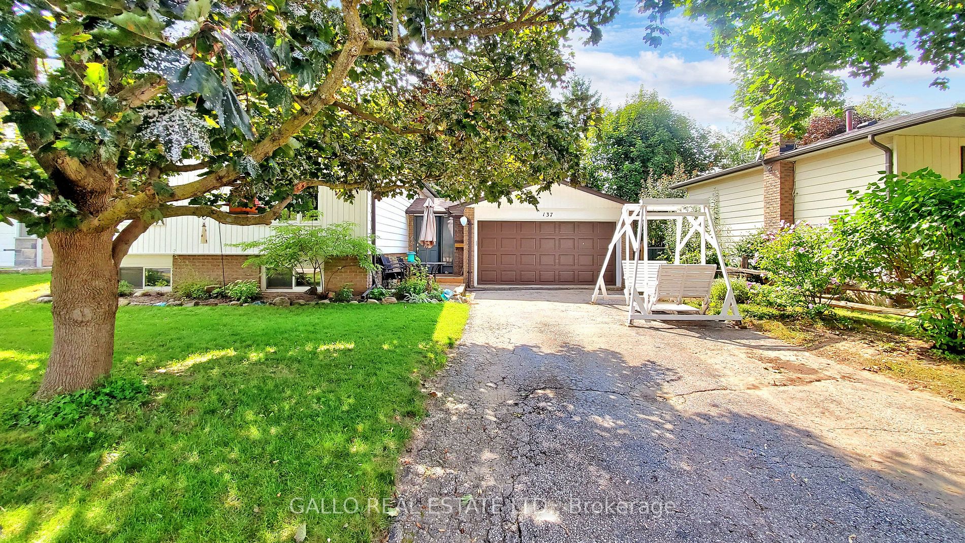 137 Booth Dr