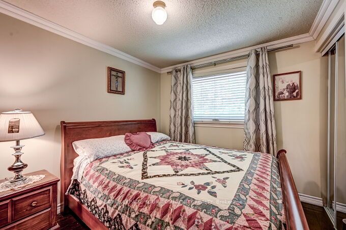 16 Rathfon Cres