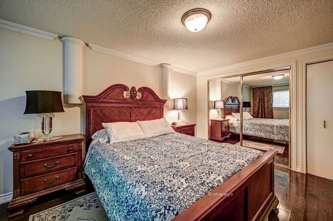 16 Rathfon Cres