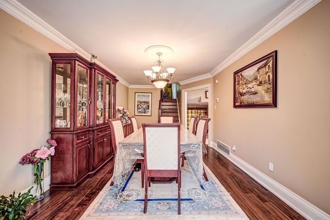 16 Rathfon Cres