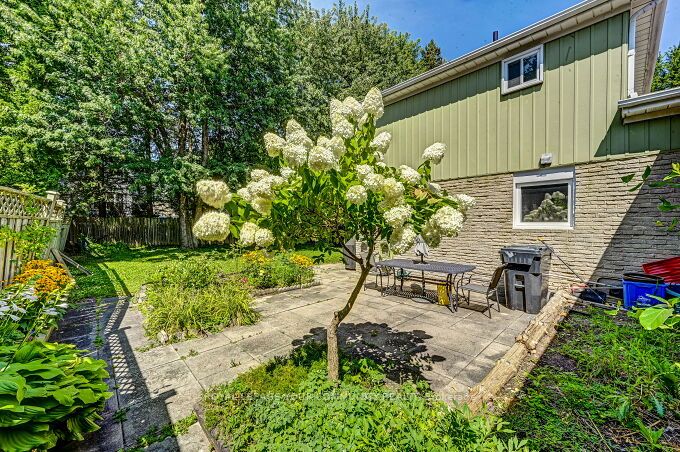16 Rathfon Cres
