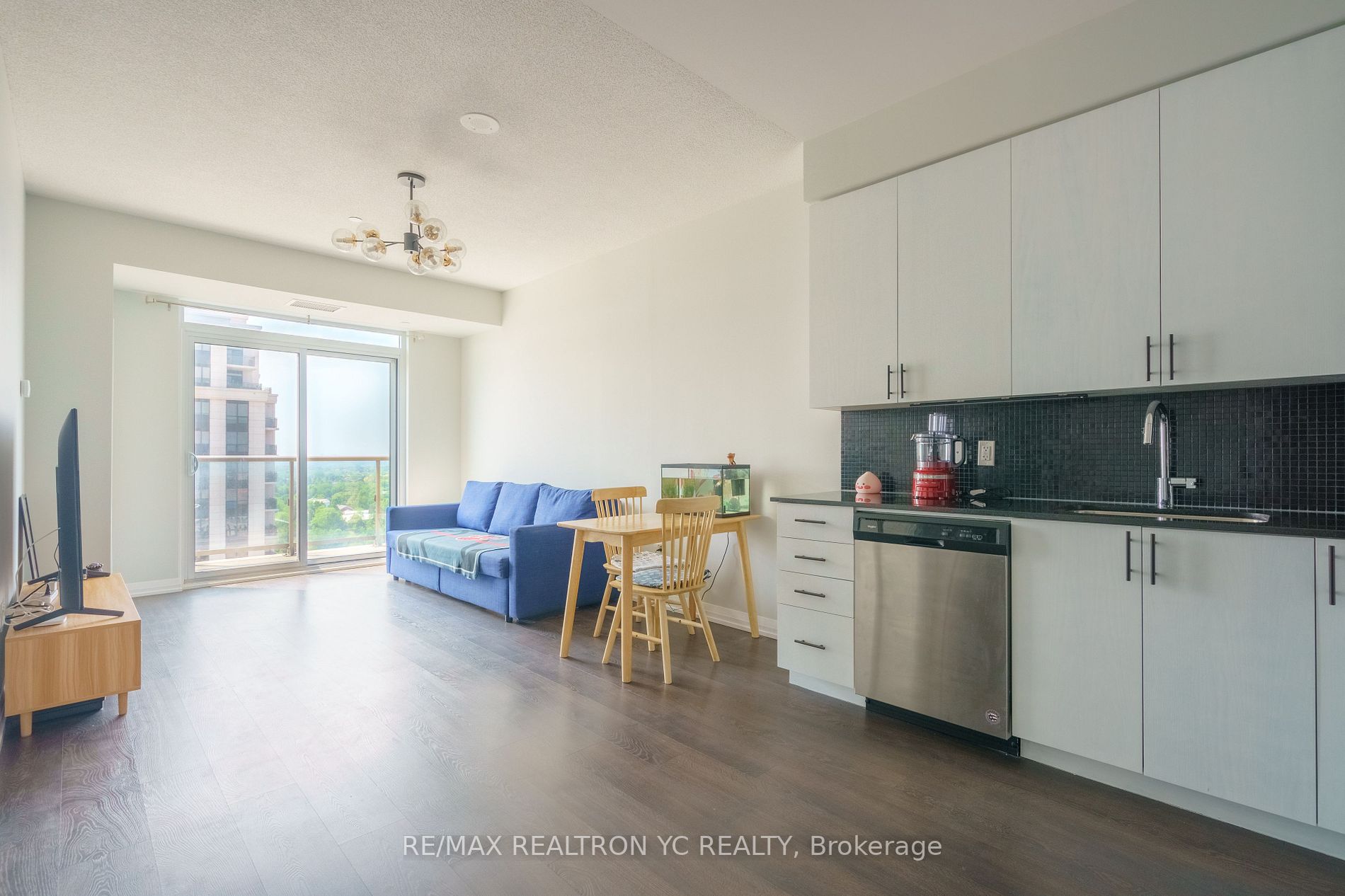 9560 Markham Rd N, #1711