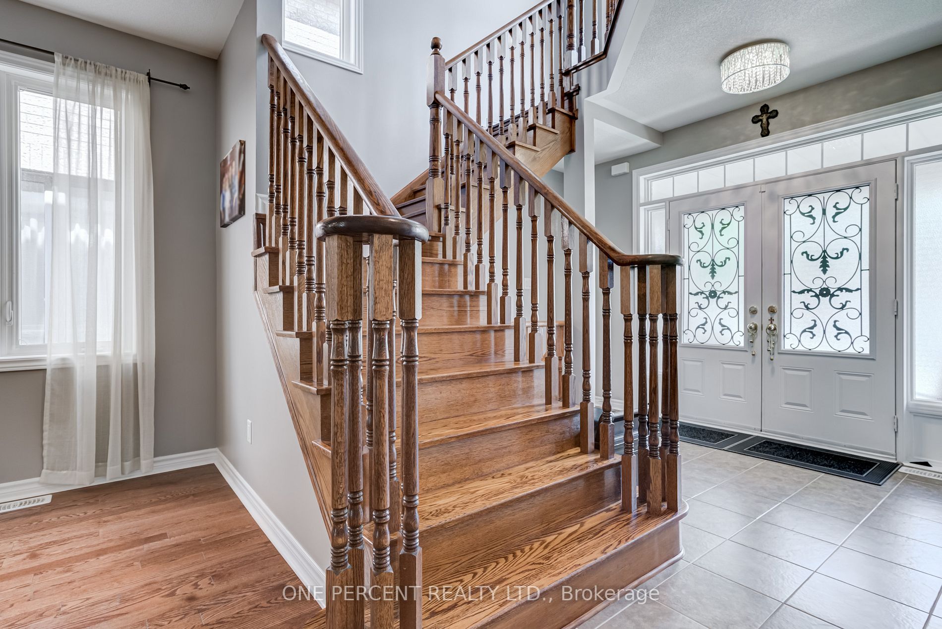 22 Westwind Cres
