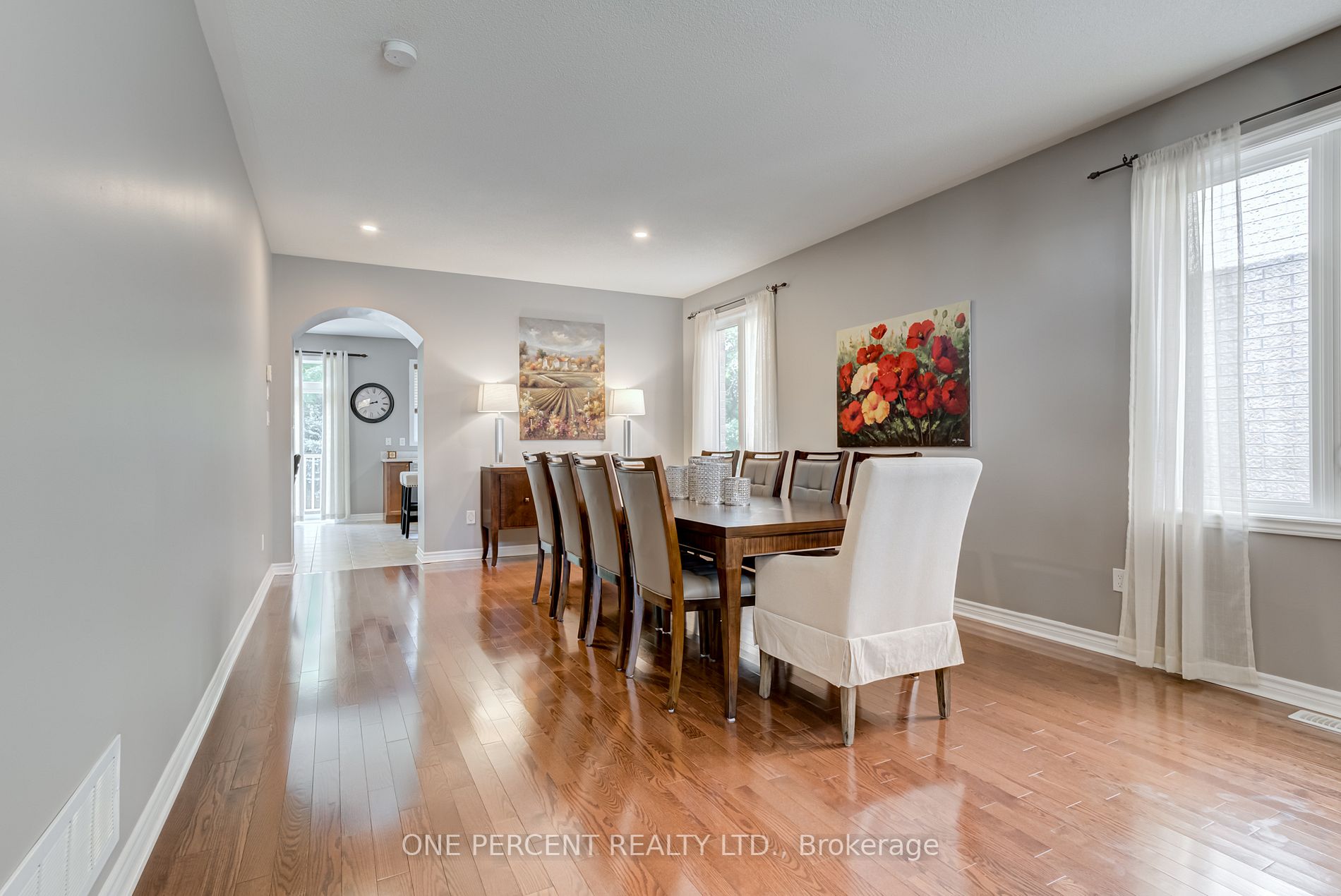 22 Westwind Cres