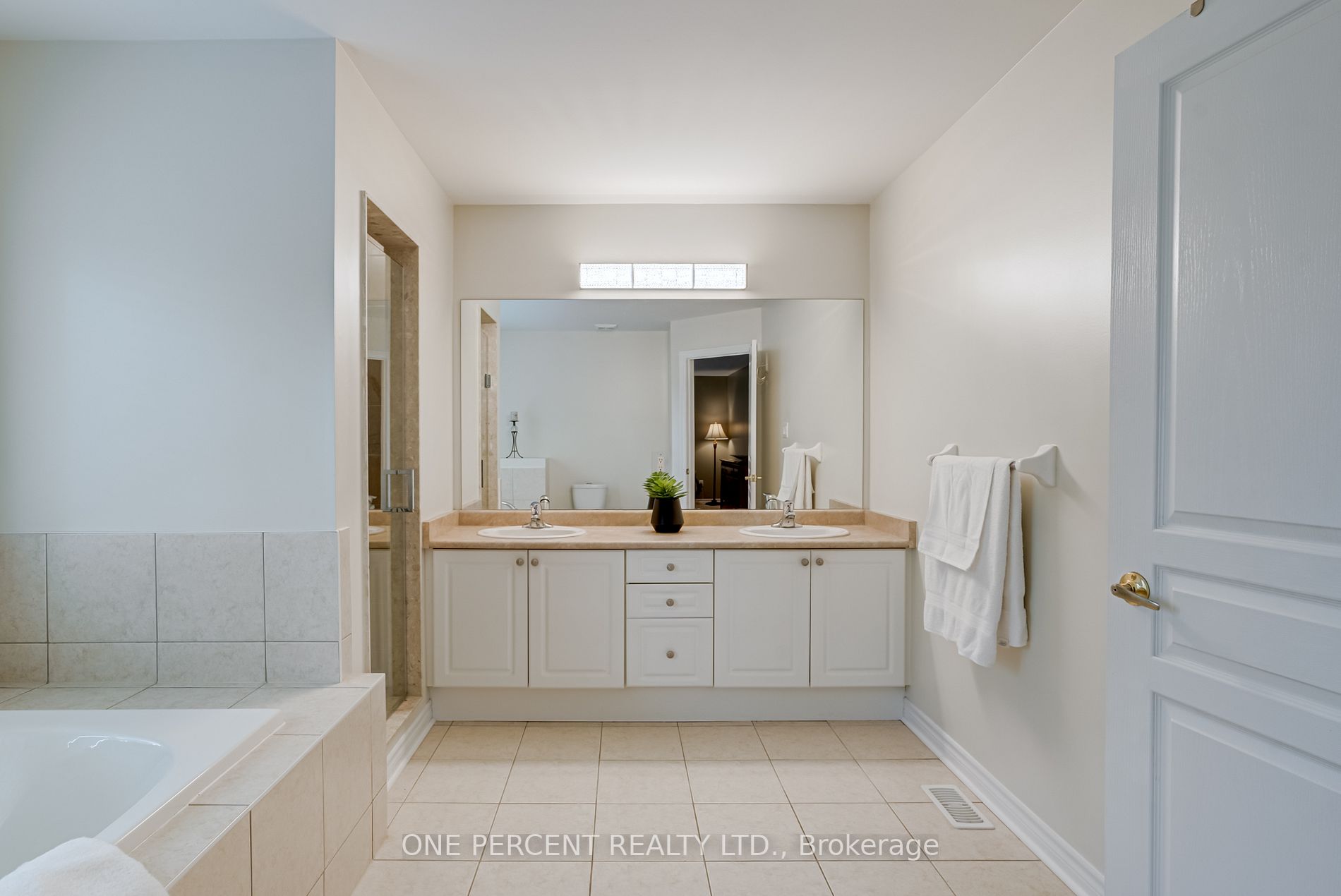 22 Westwind Cres
