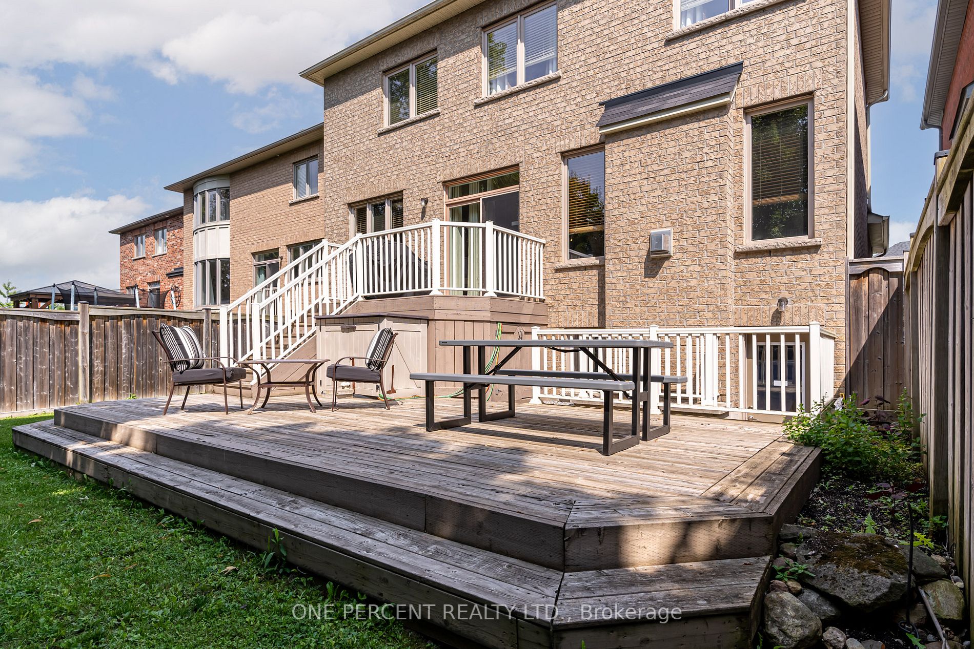 22 Westwind Cres
