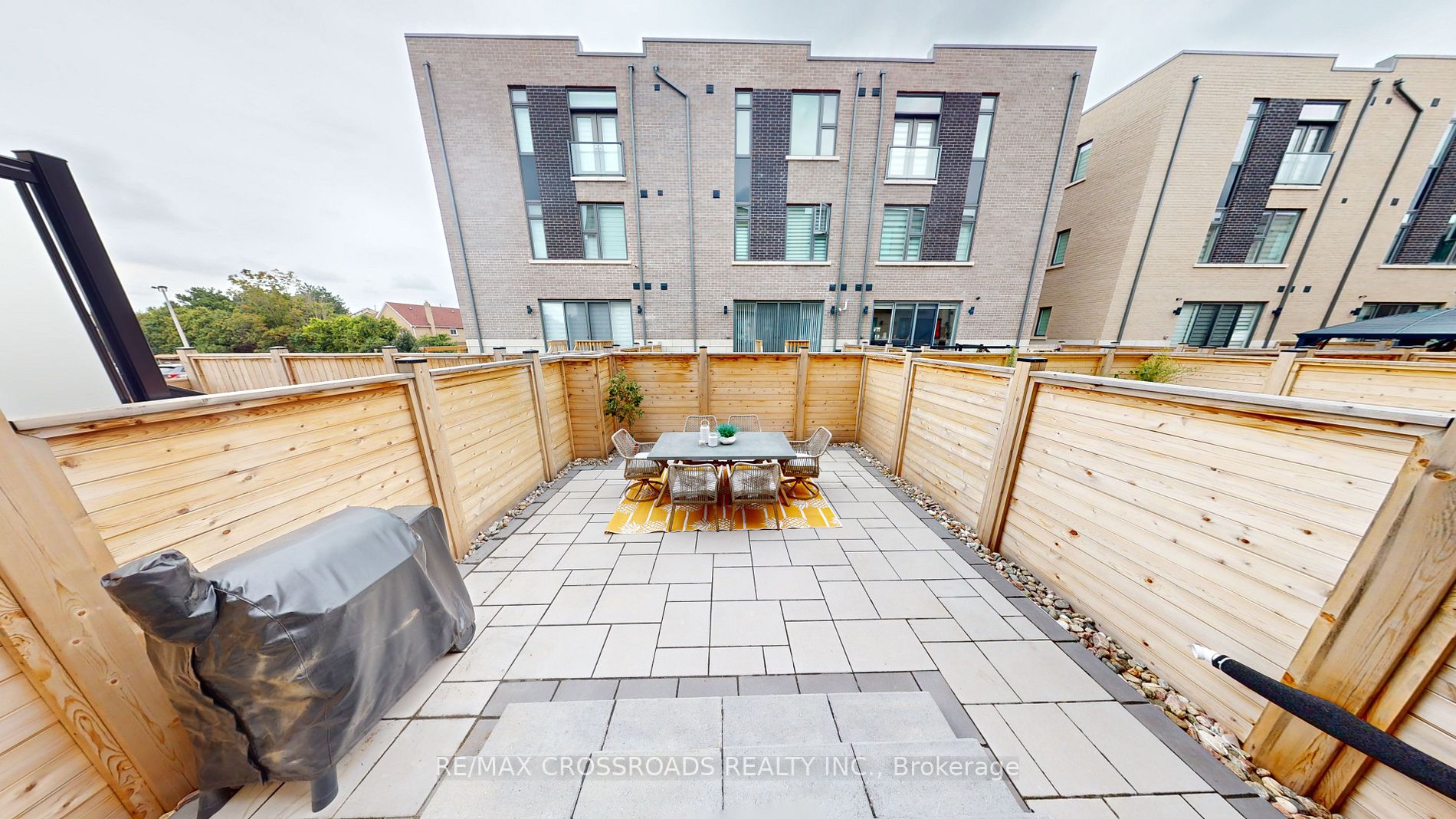 207 Smallwood Circ