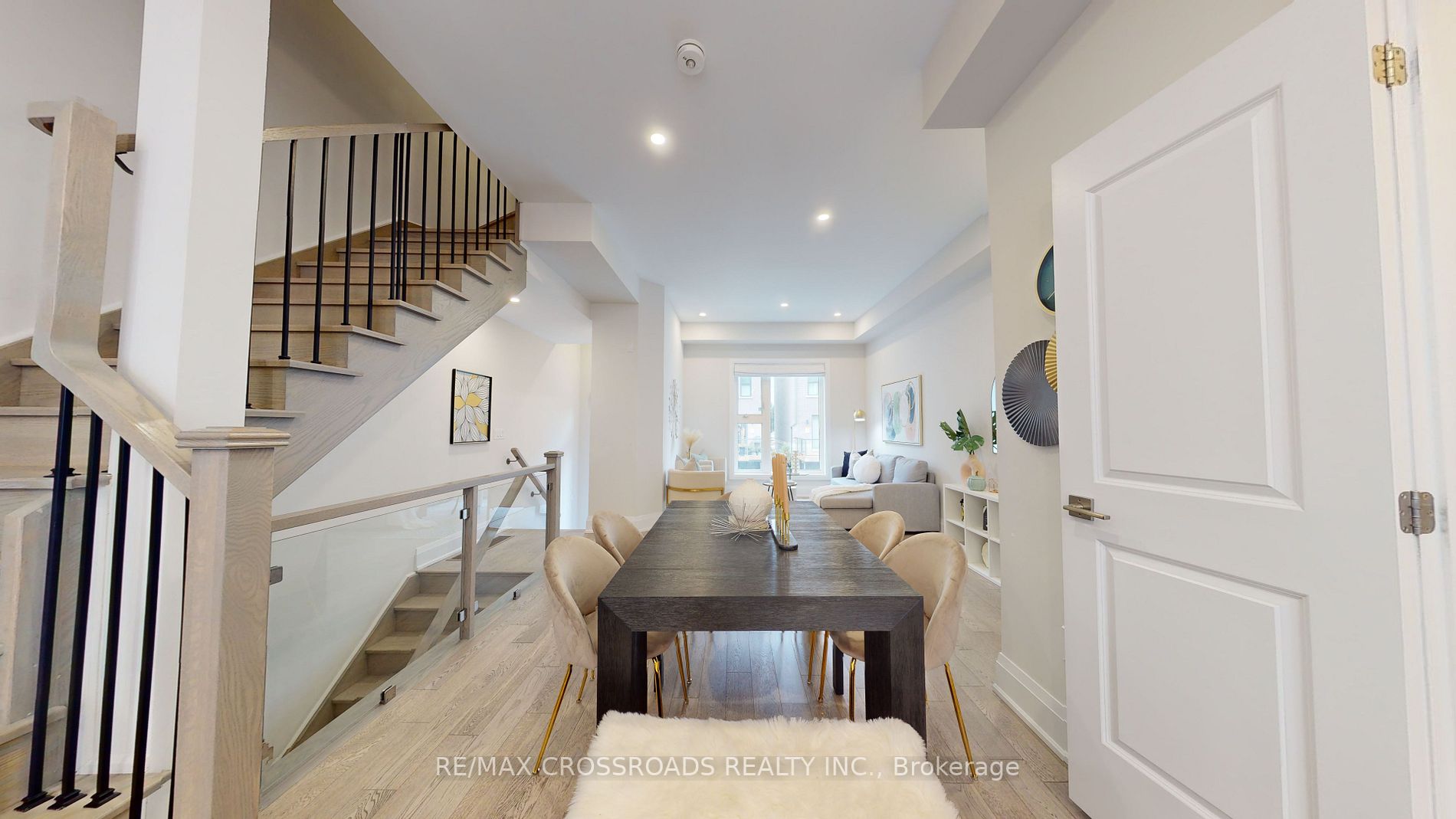 207 Smallwood Circ
