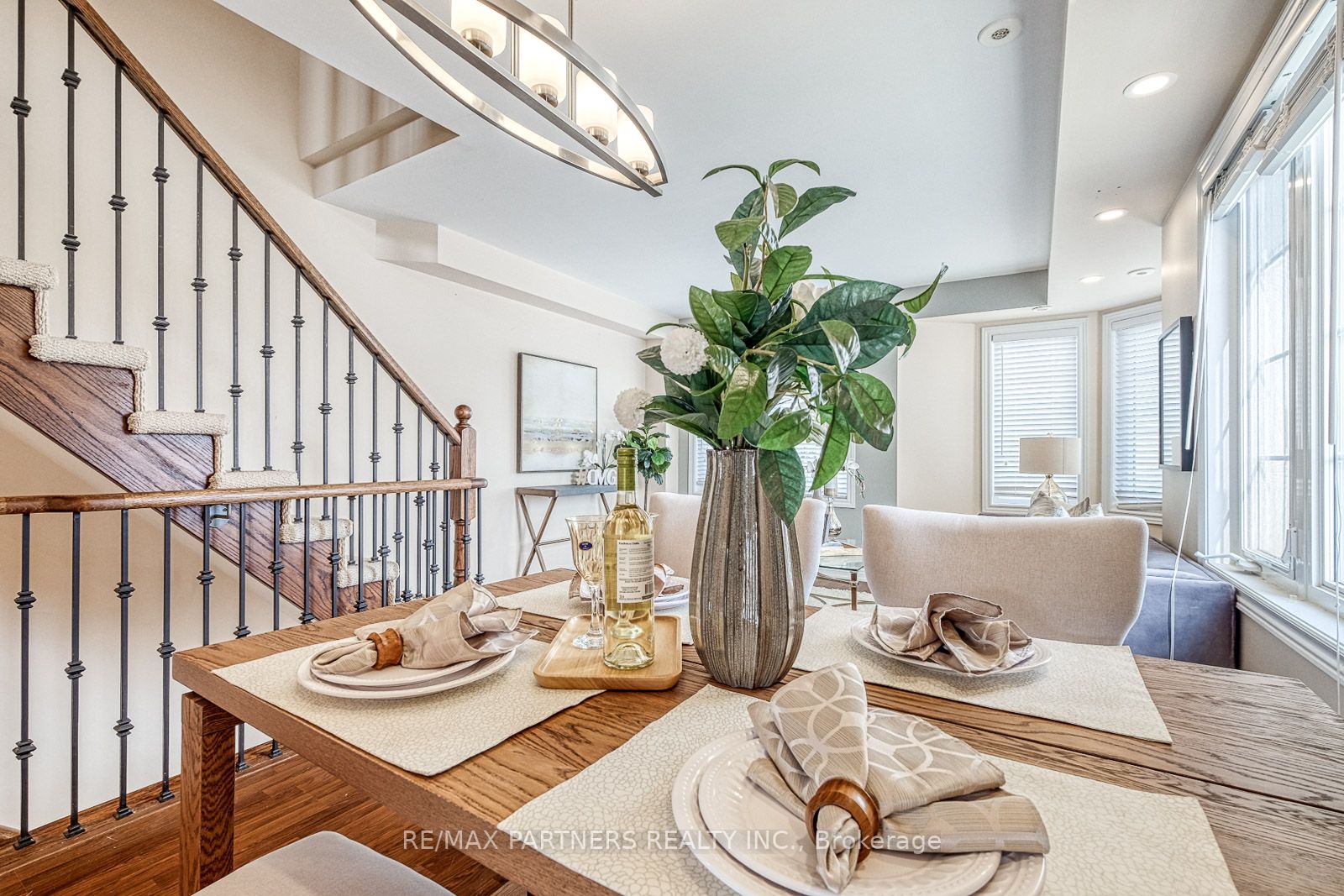 1 Percy Reesor St