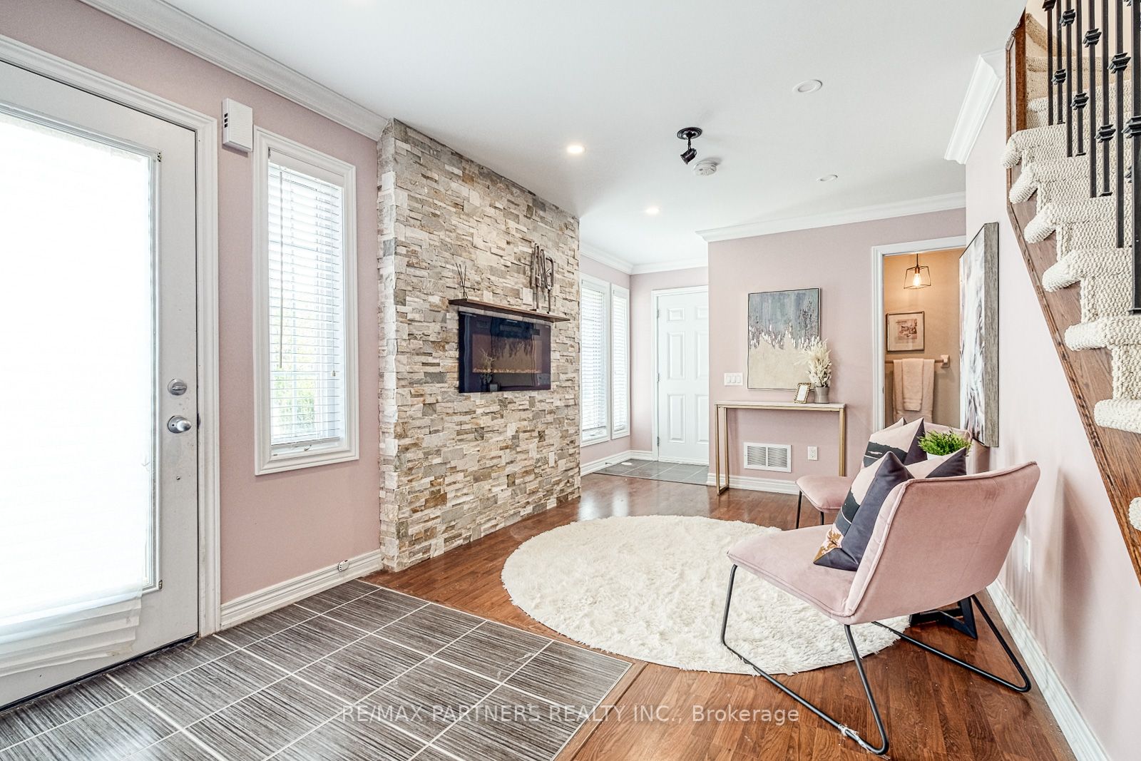 1 Percy Reesor St