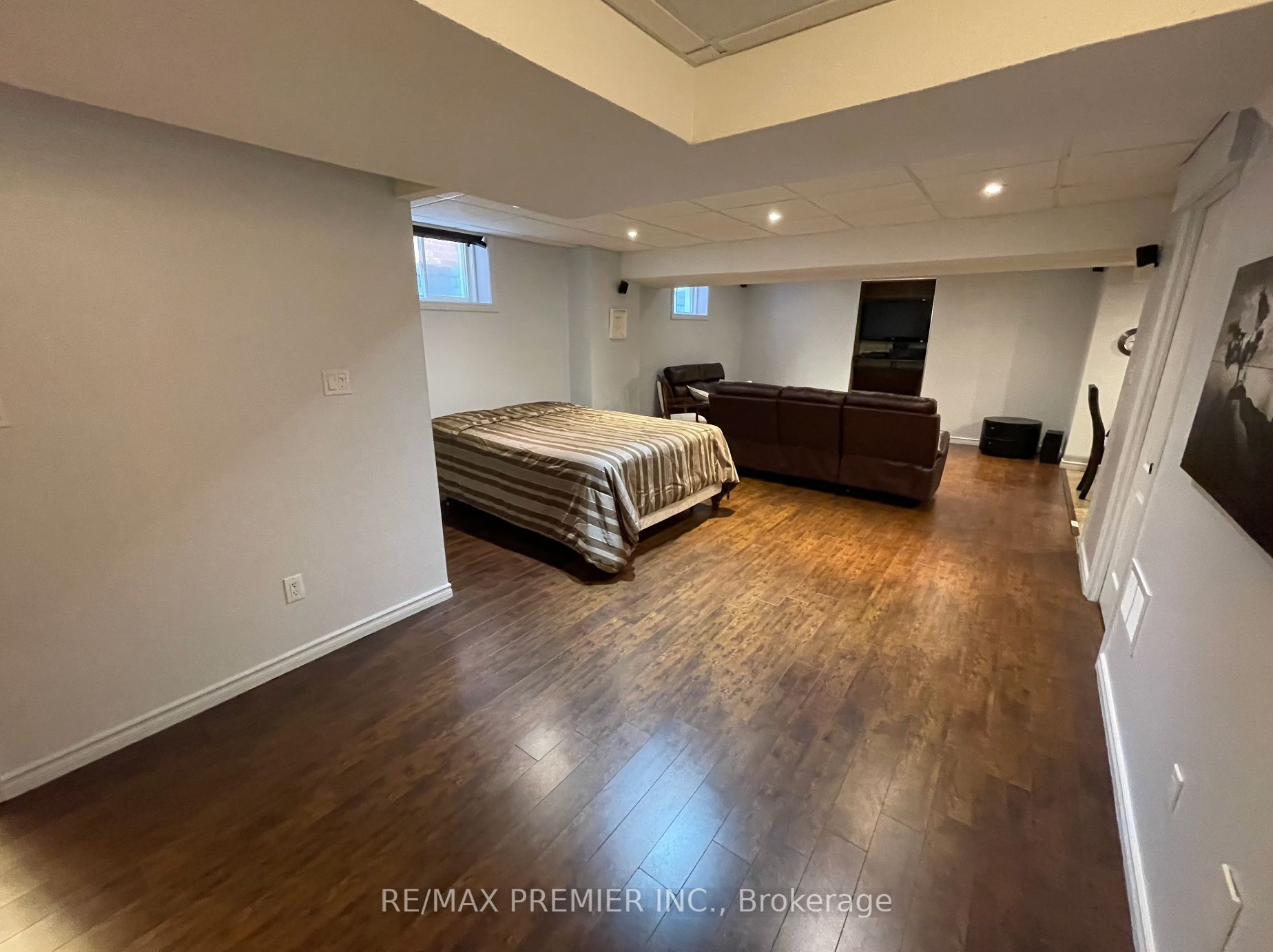 36 A.V. Nolan Dr, #Lower