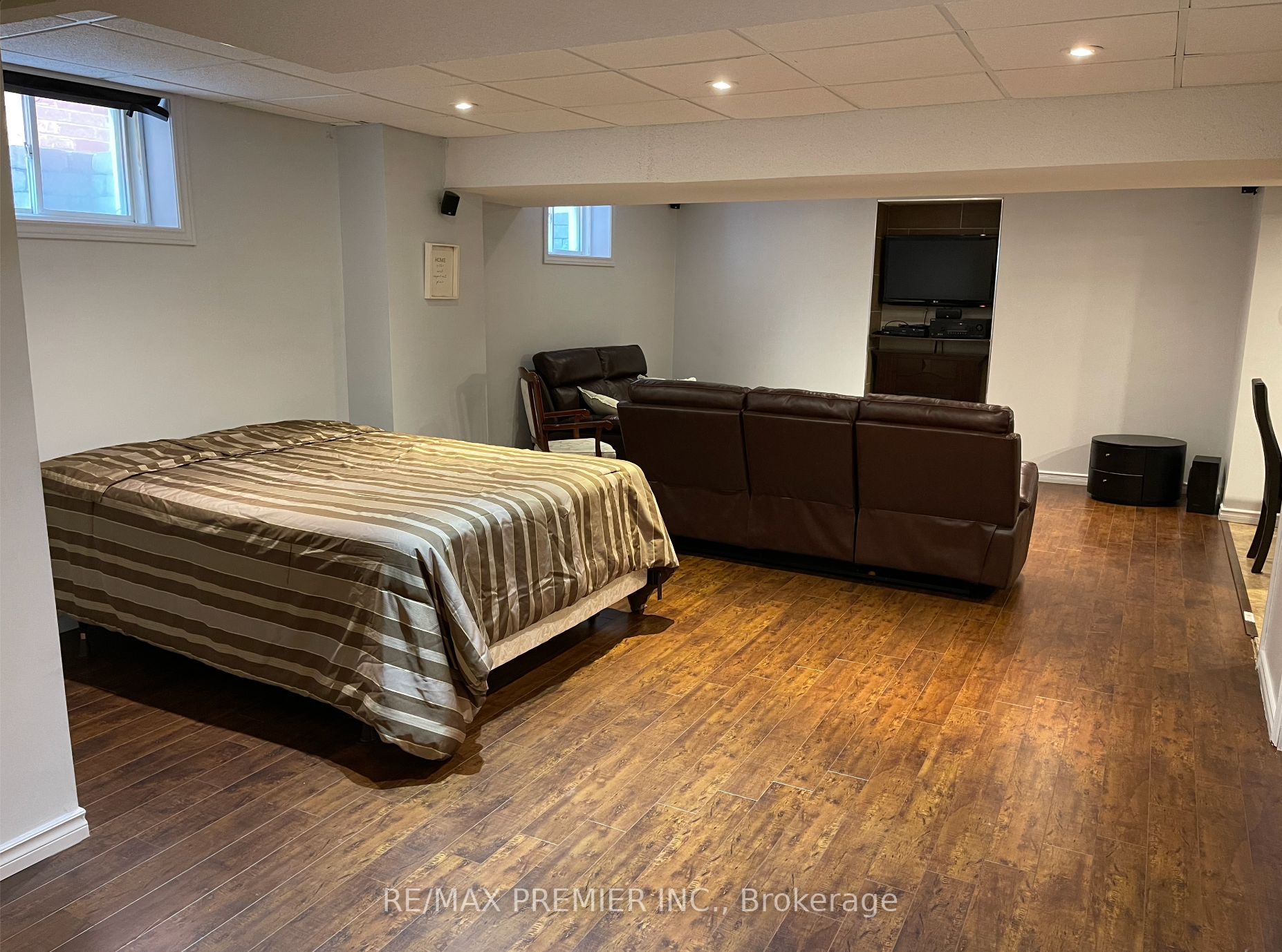 36 A.V. Nolan Dr, #Lower