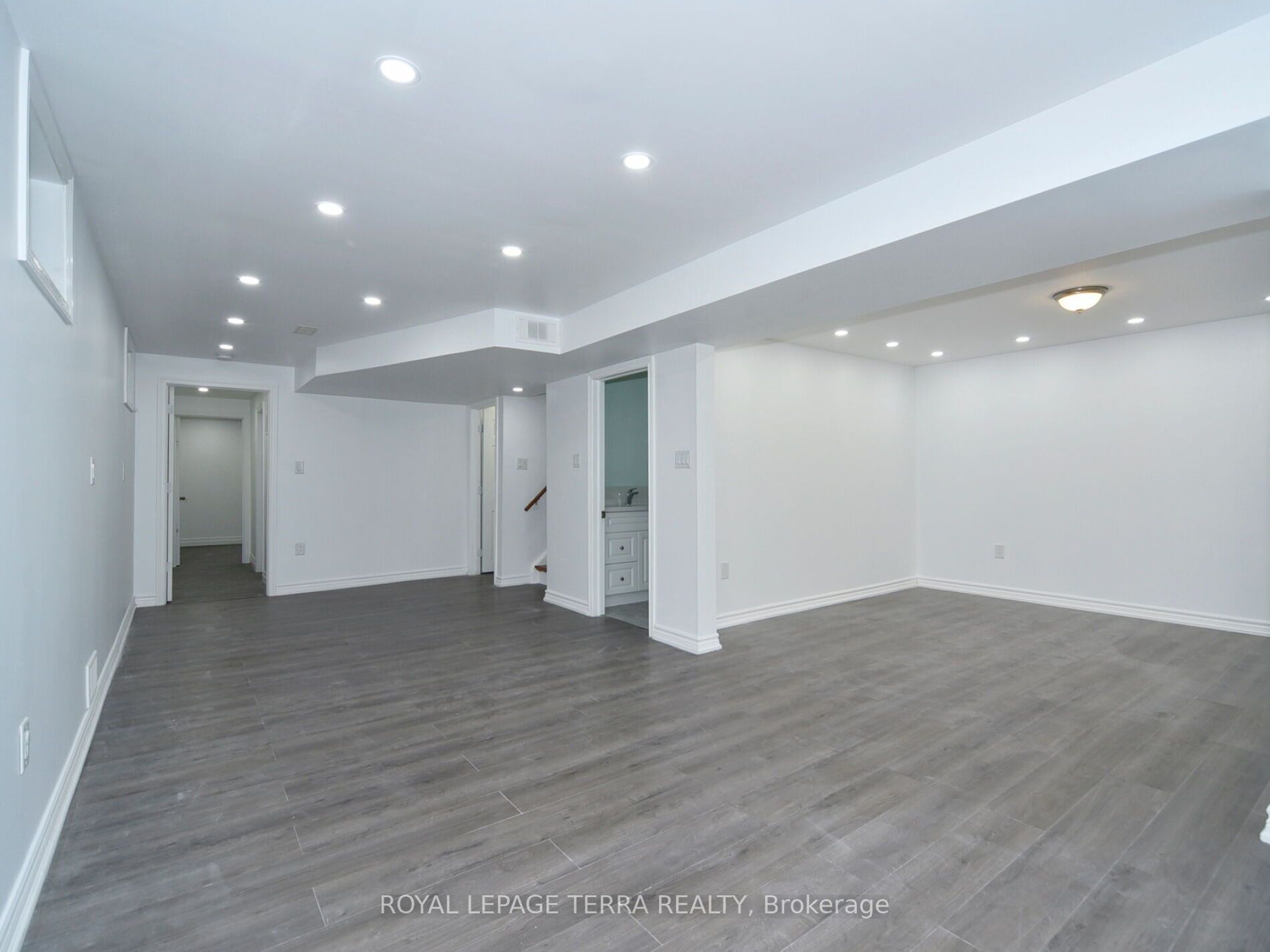 17 Richardson Cres