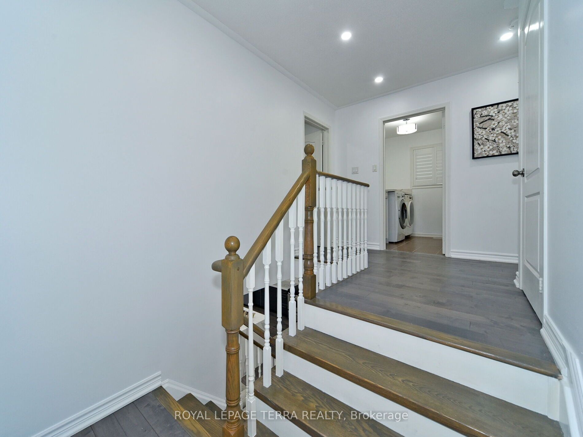 17 Richardson Cres