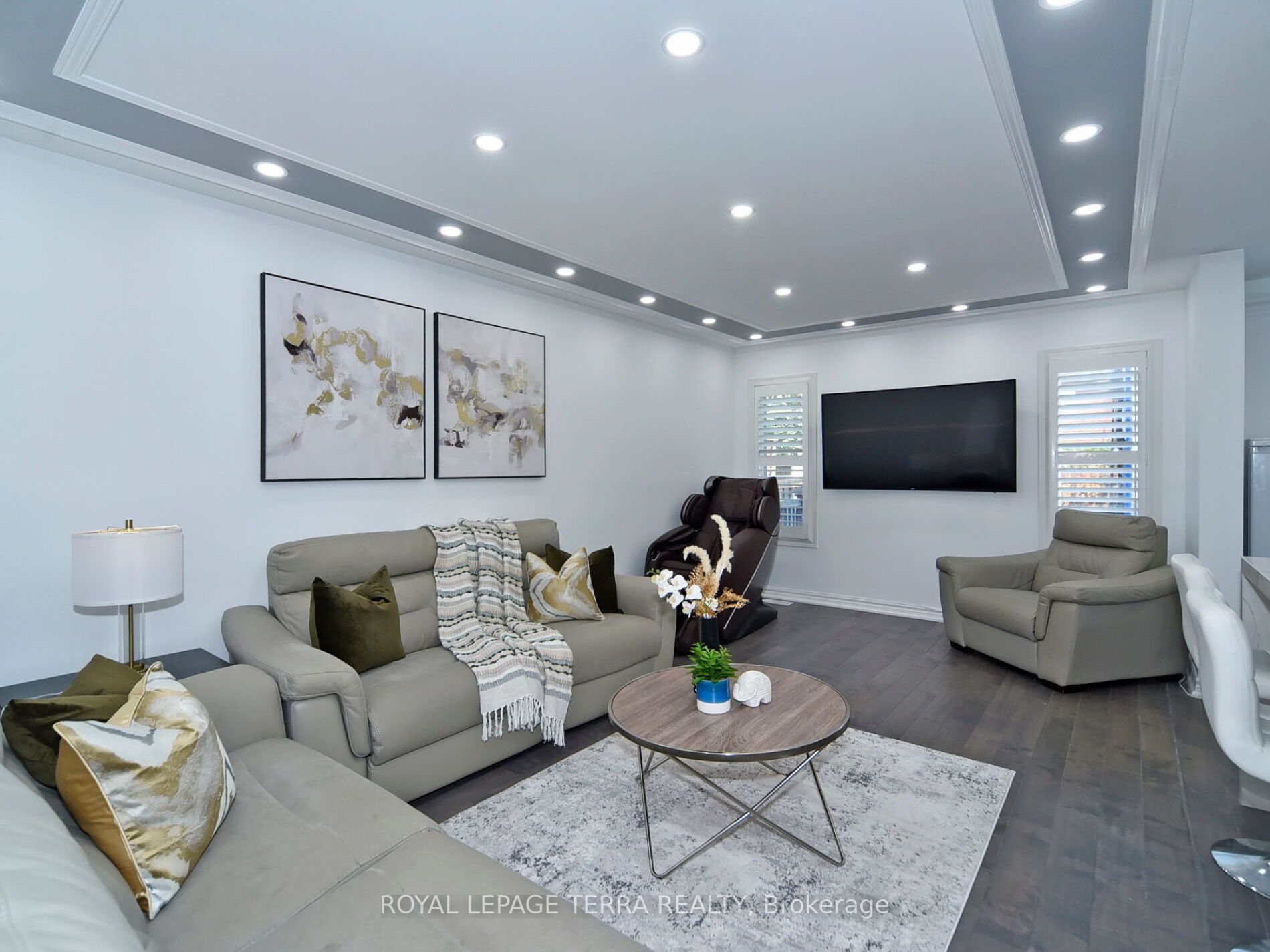 17 Richardson Cres