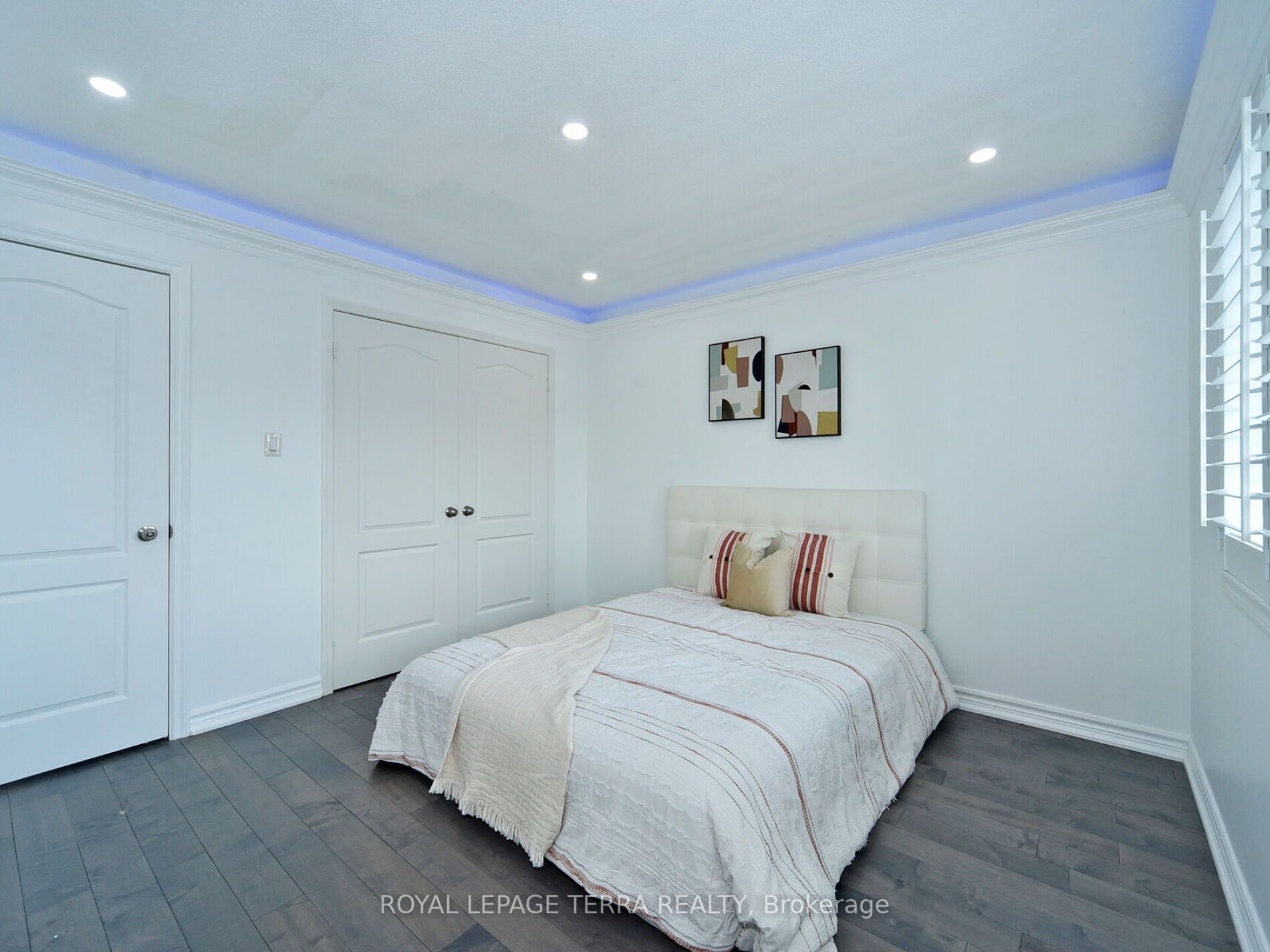 17 Richardson Cres