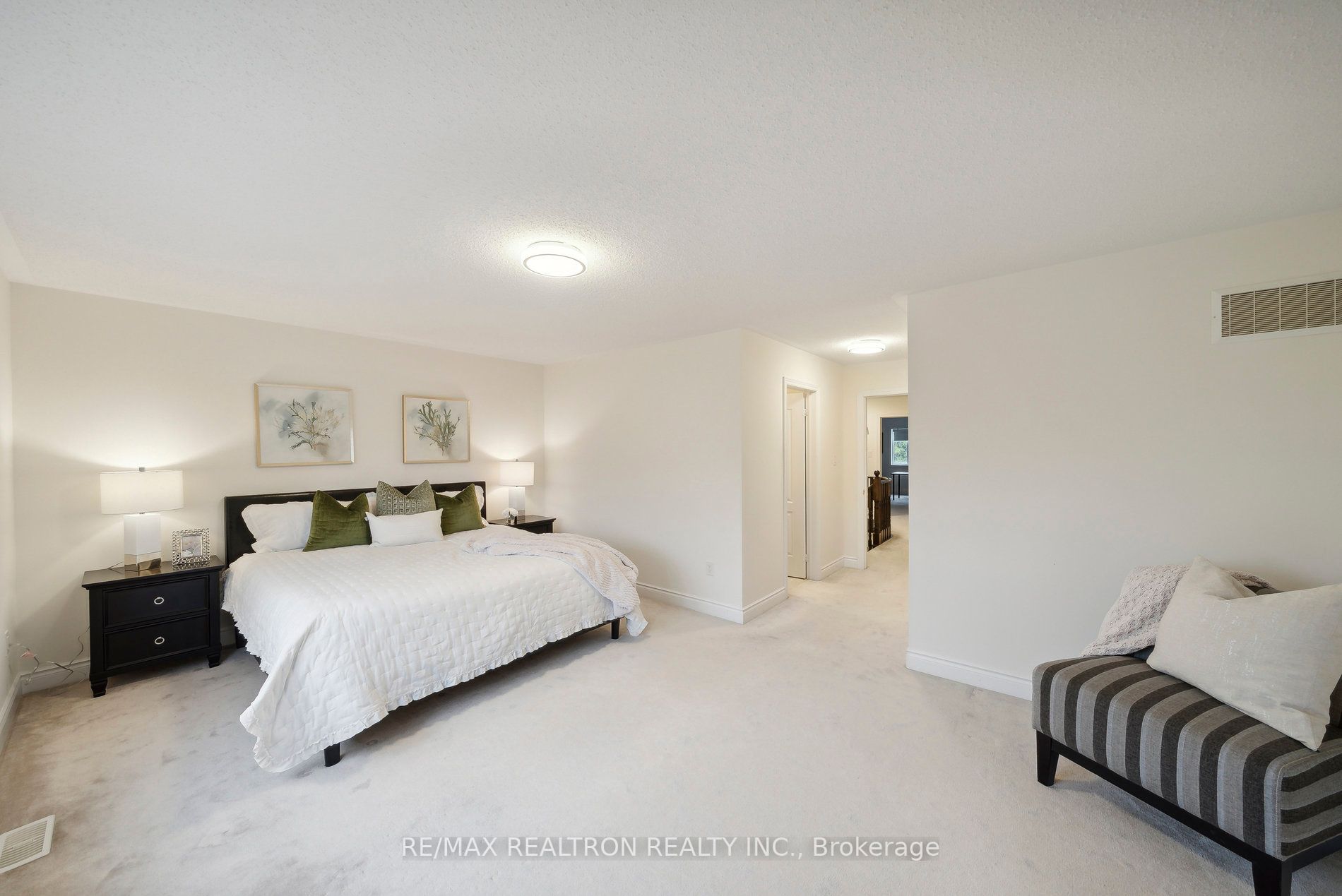 8777 Dufferin Street, #45