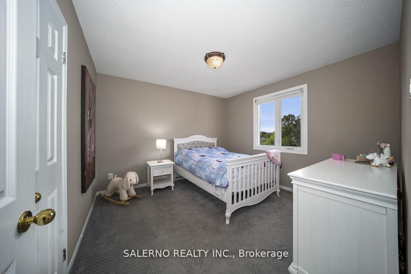 72 Goodfellow Cres