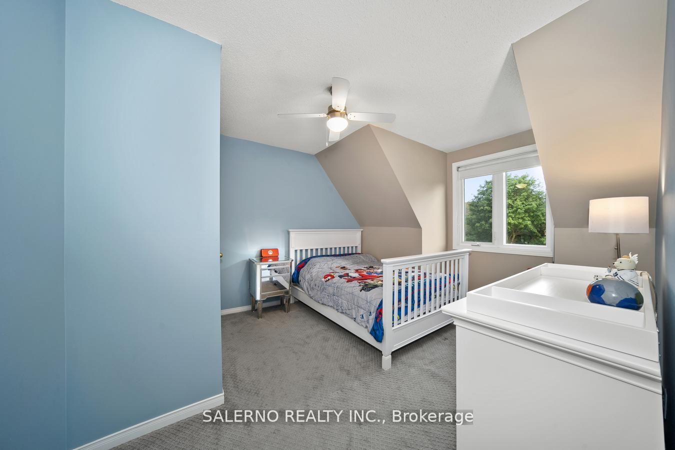 72 Goodfellow Cres