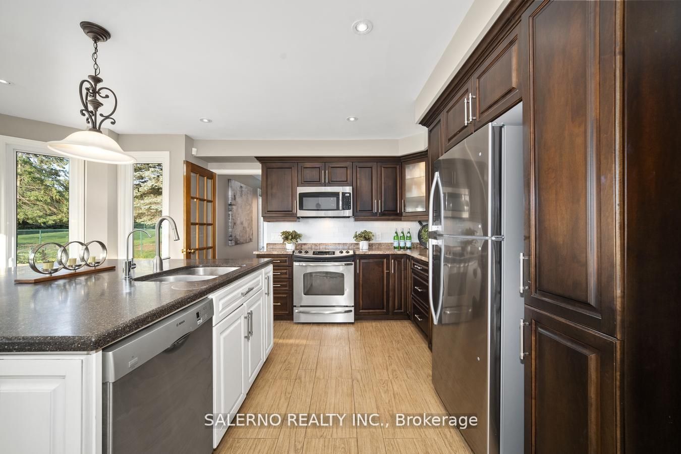 72 Goodfellow Cres