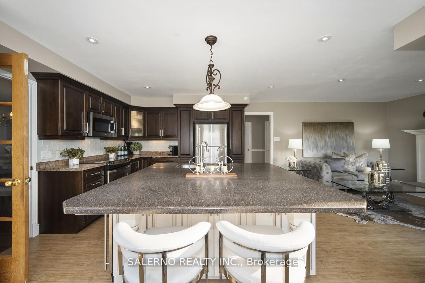 72 Goodfellow Cres