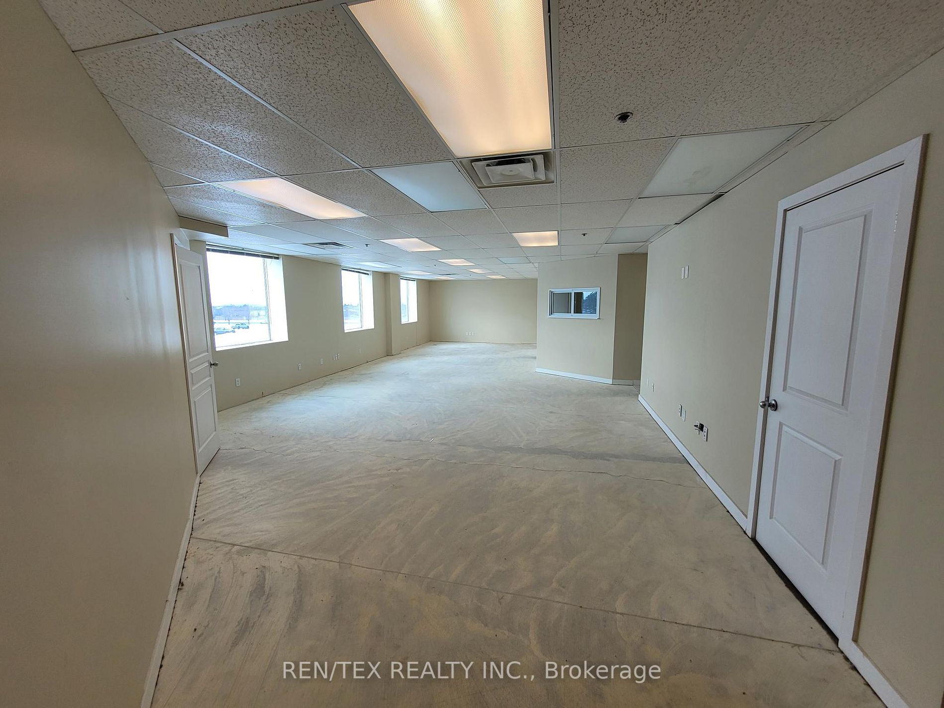 27 Roytec Rd, #6C