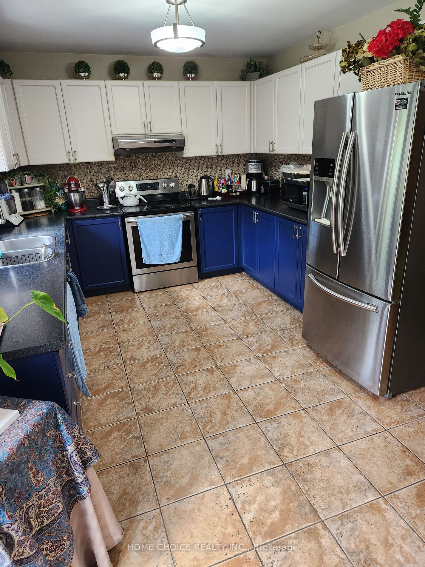 52 Metcalfe Dr