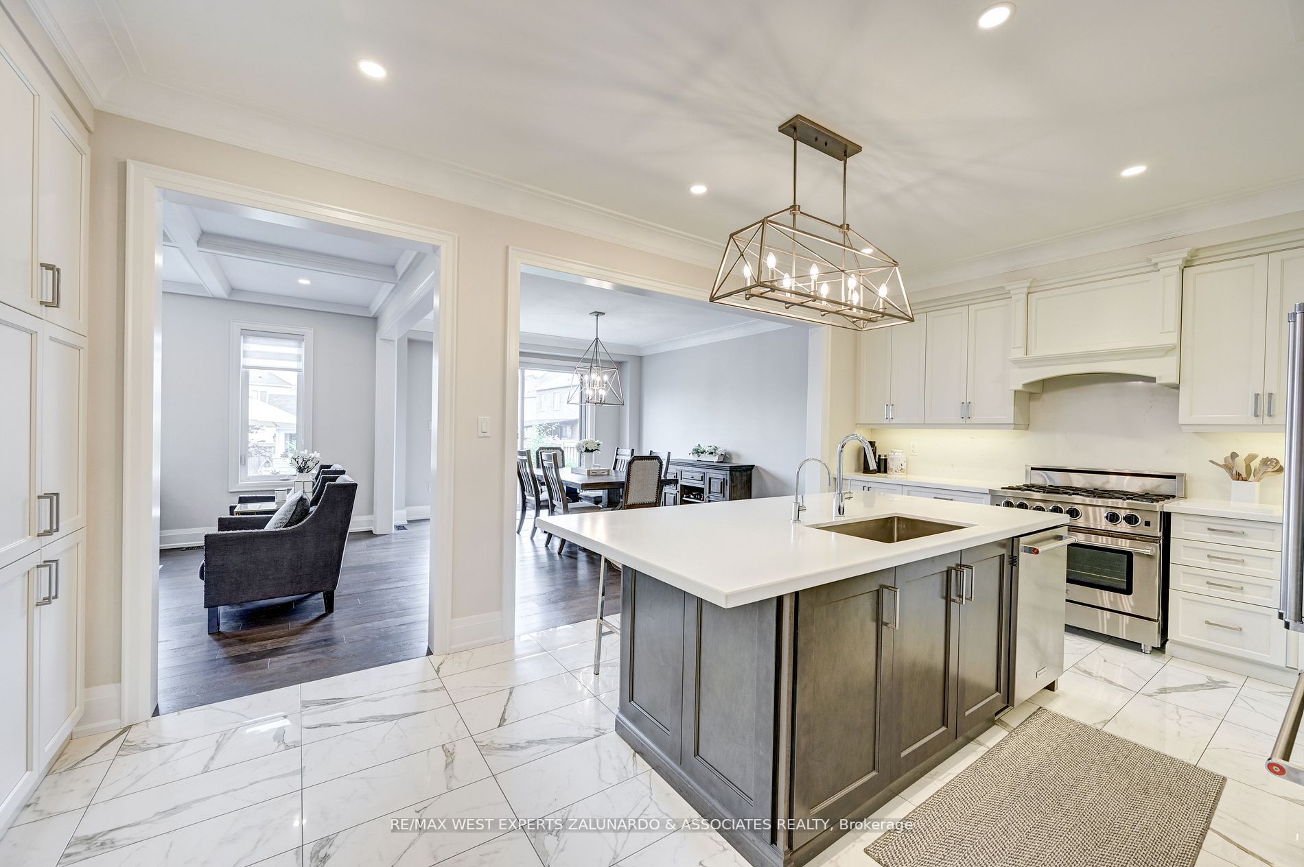 9 Jenkins Ave