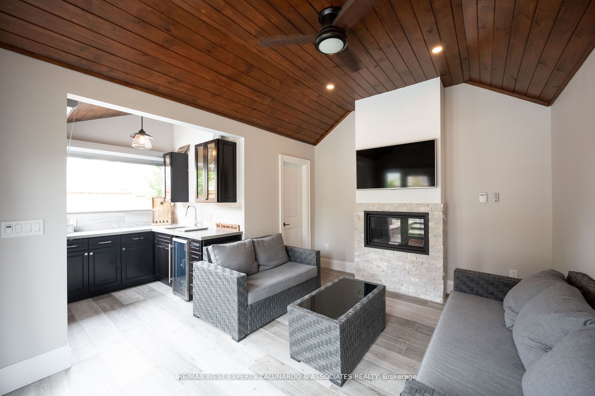 9 Jenkins Ave
