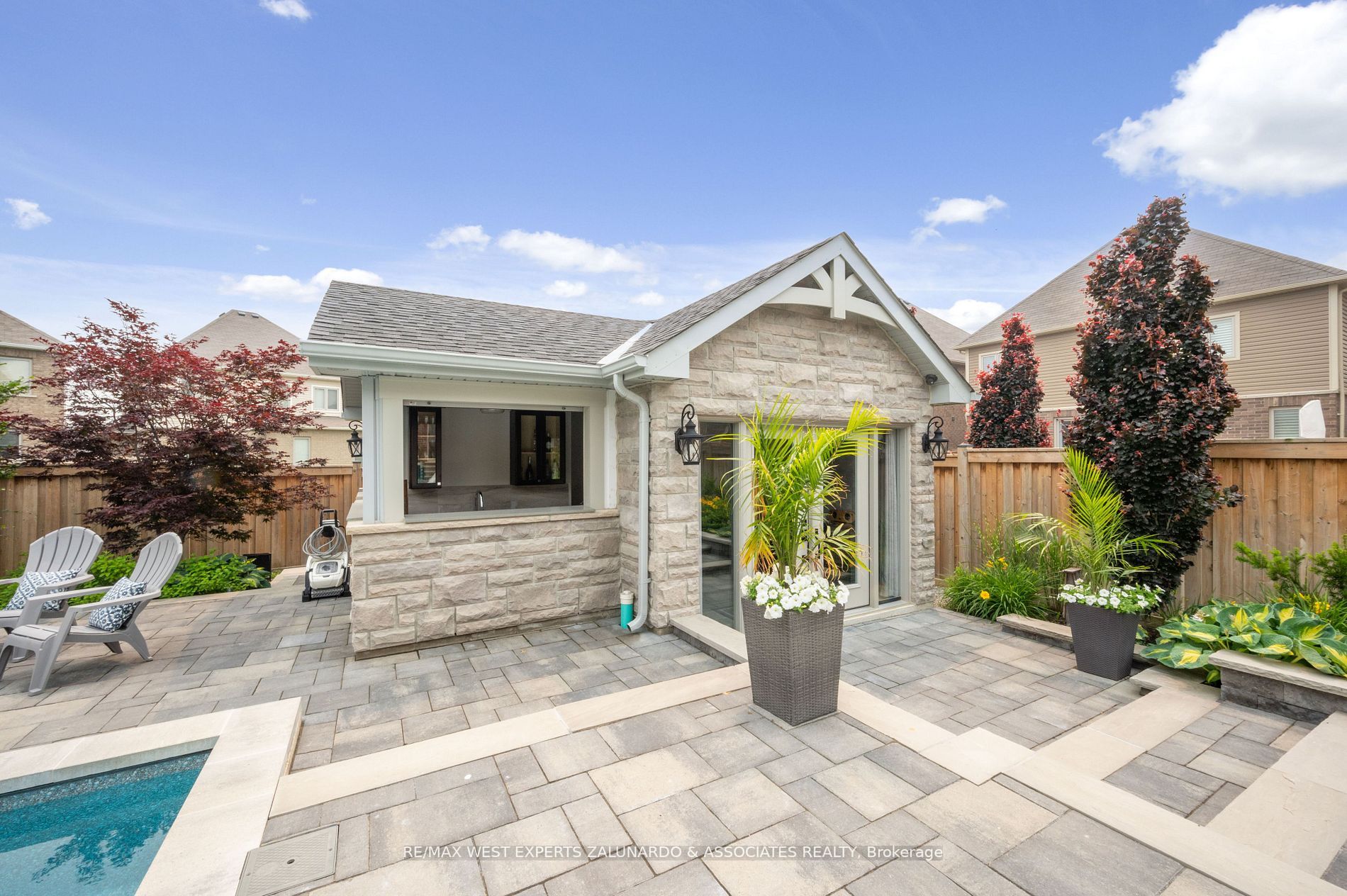 9 Jenkins Ave