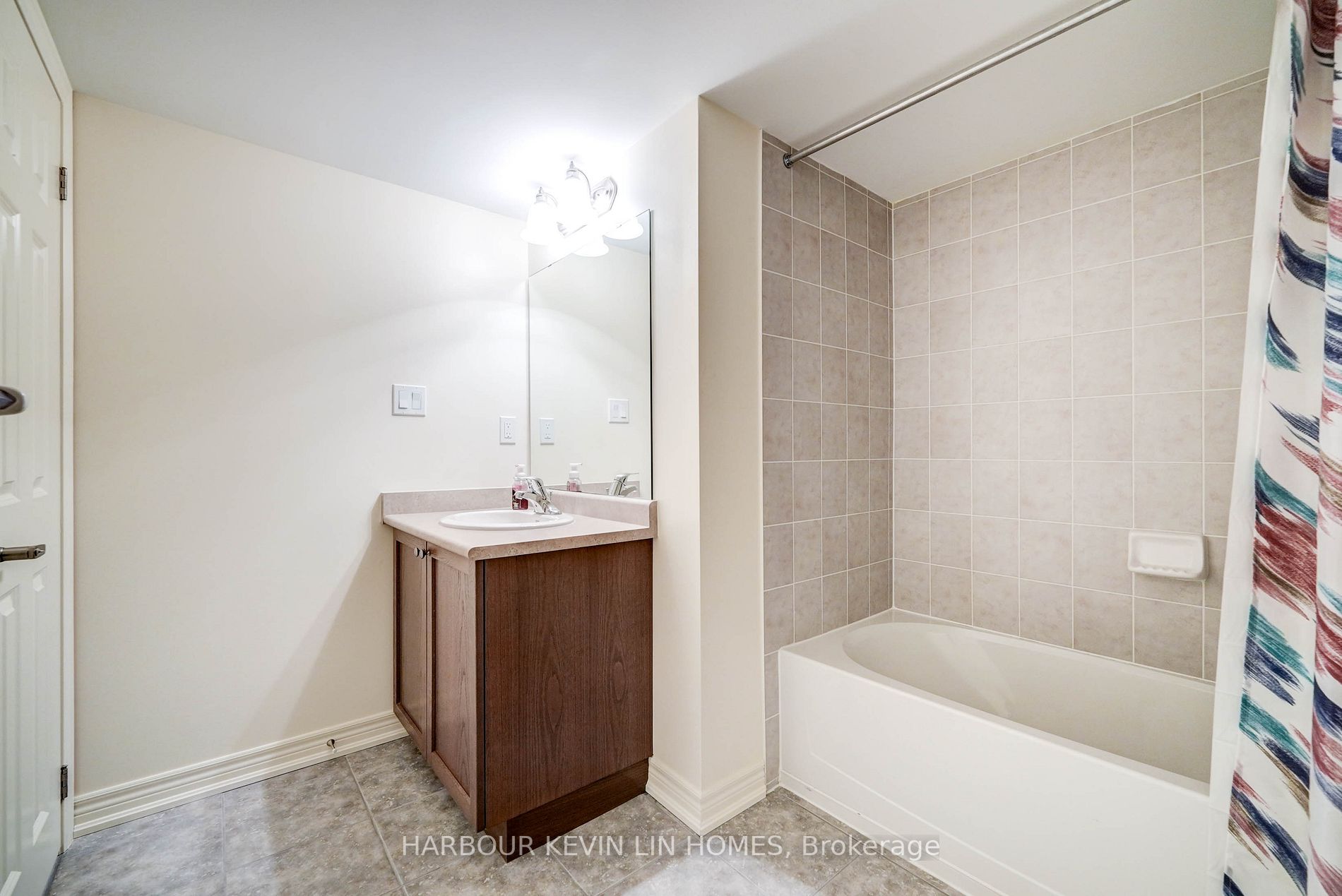 98 Fitzmaurice Dr