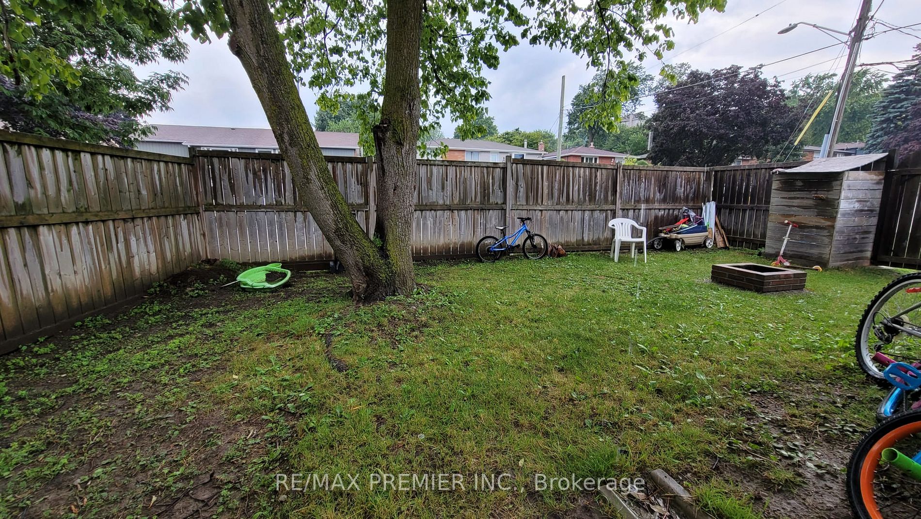 183 Collings Avenue