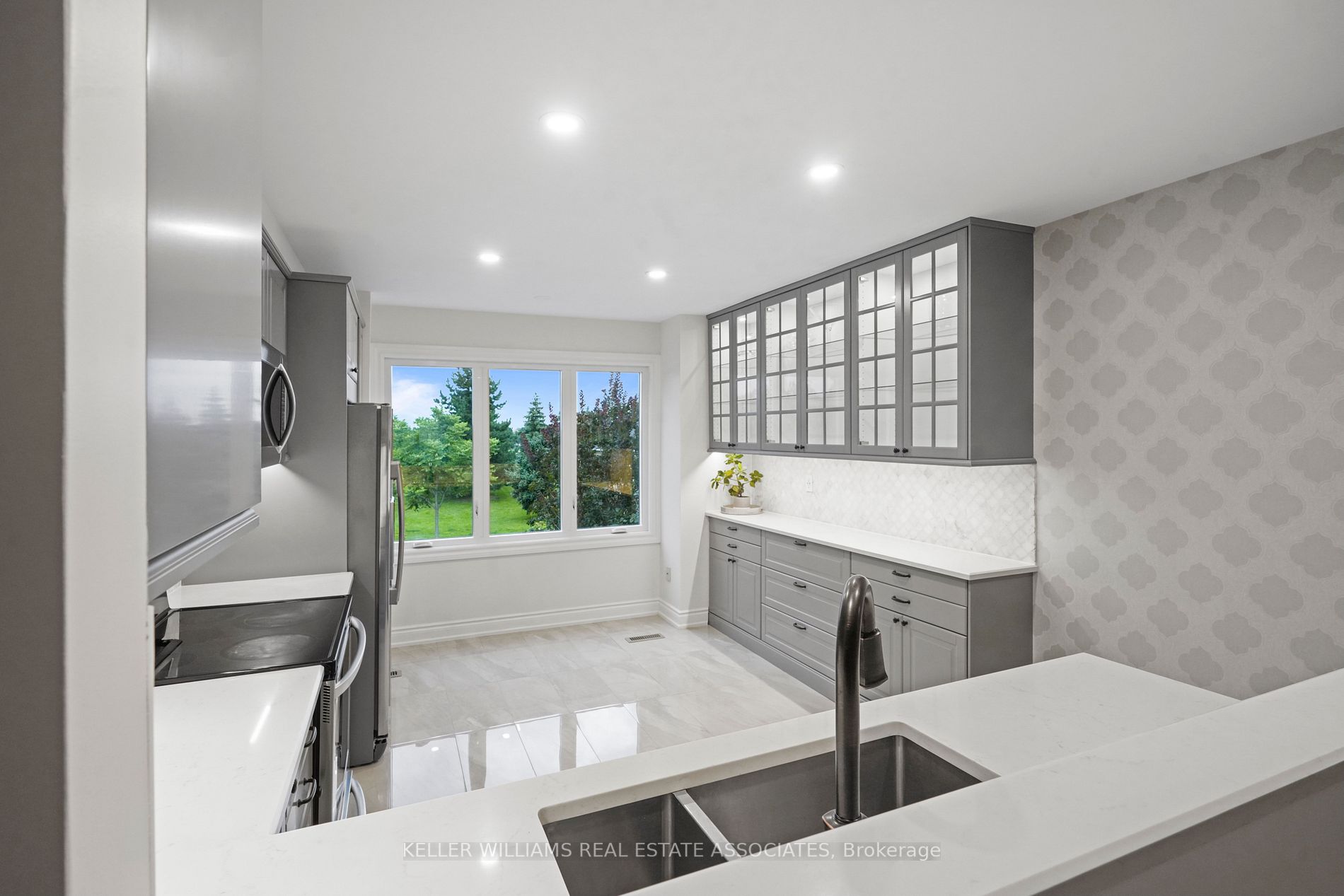 148 Michelle Dr