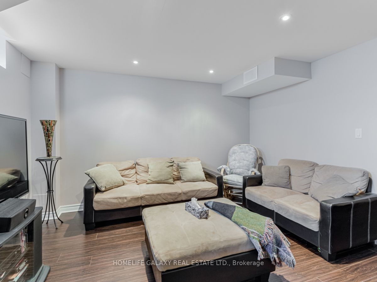 89 Brightsview Dr