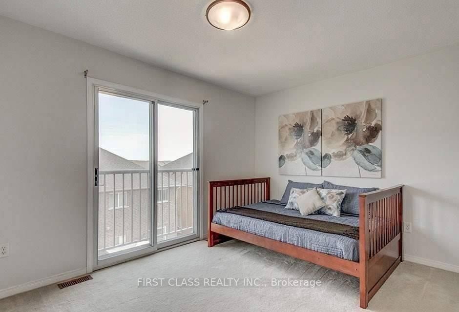 23 Barr Cres