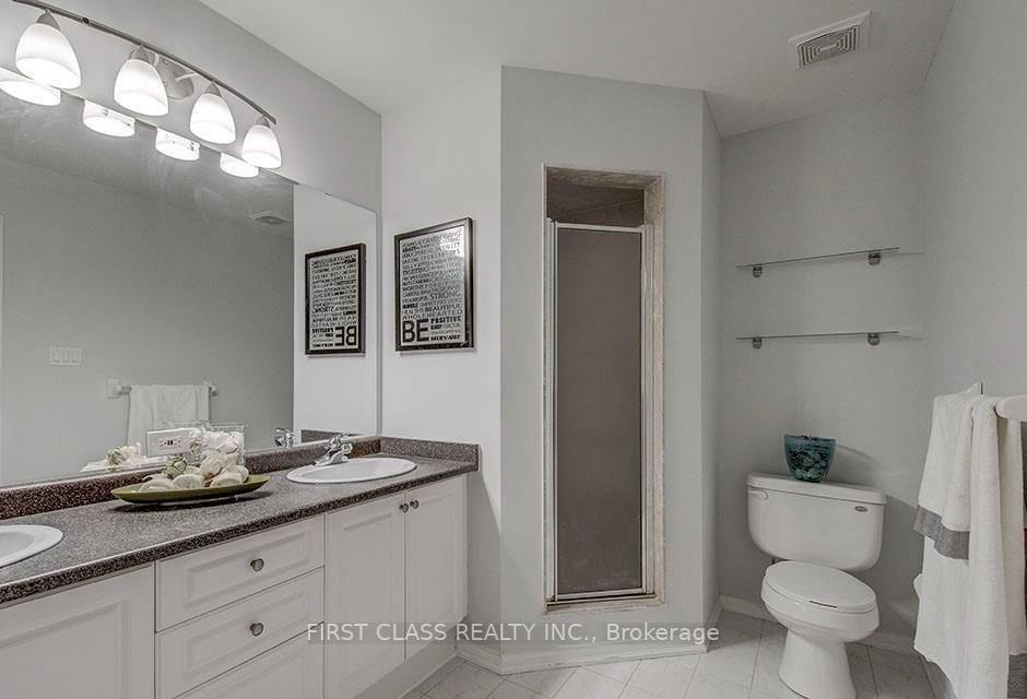 23 Barr Cres