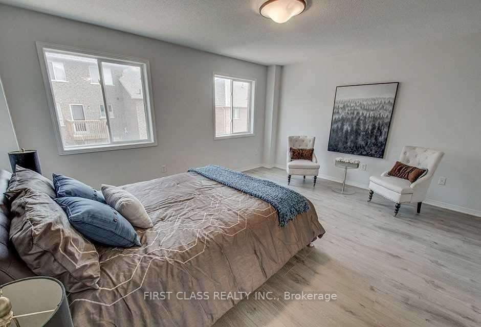 23 Barr Cres