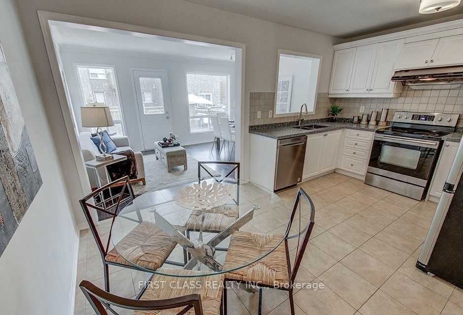 23 Barr Cres