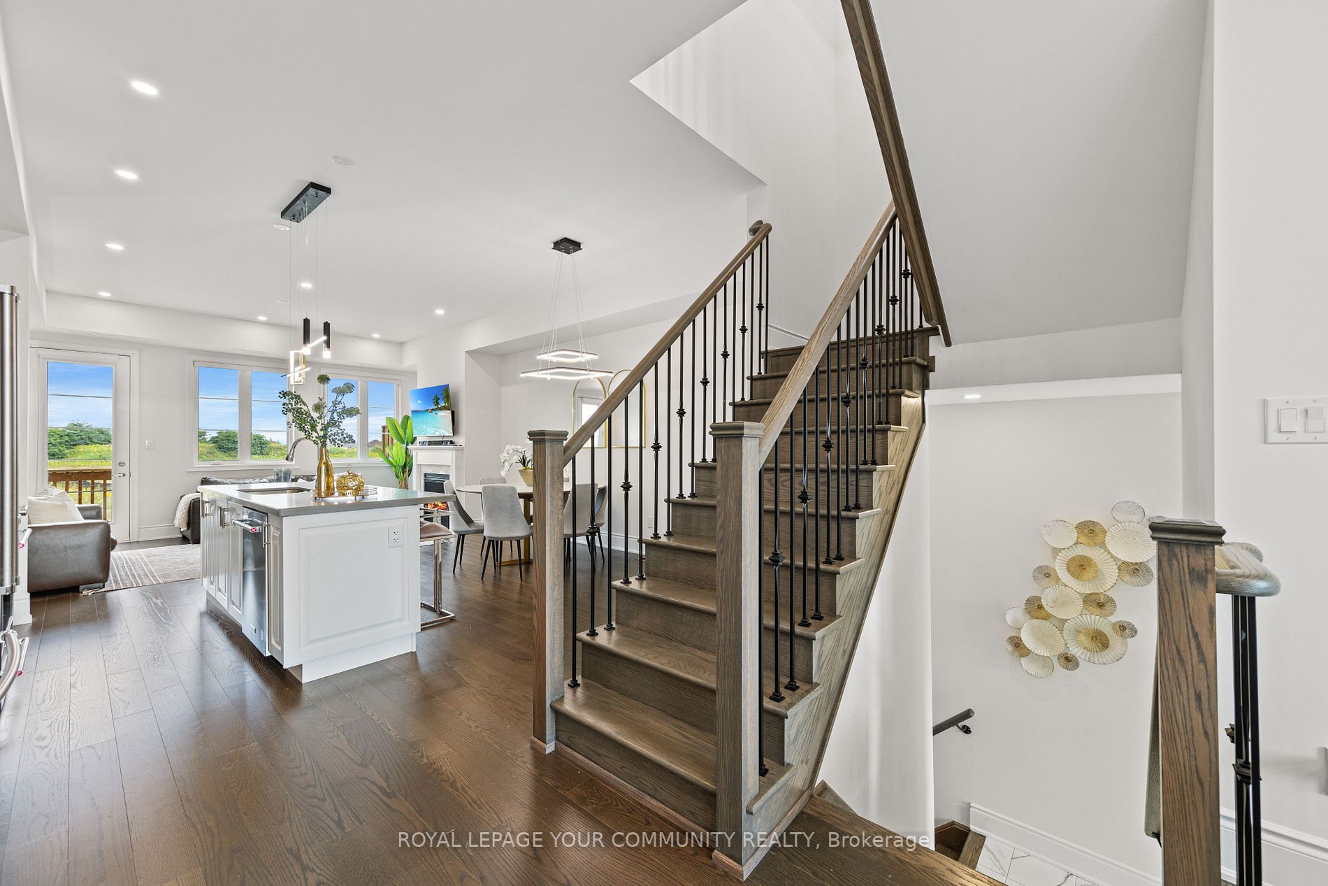 299 Swan Park Rd