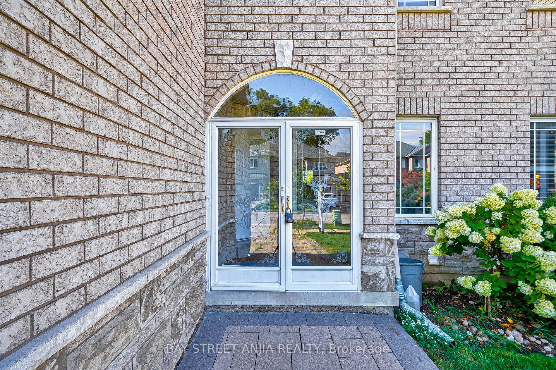 56 Loredana Crt