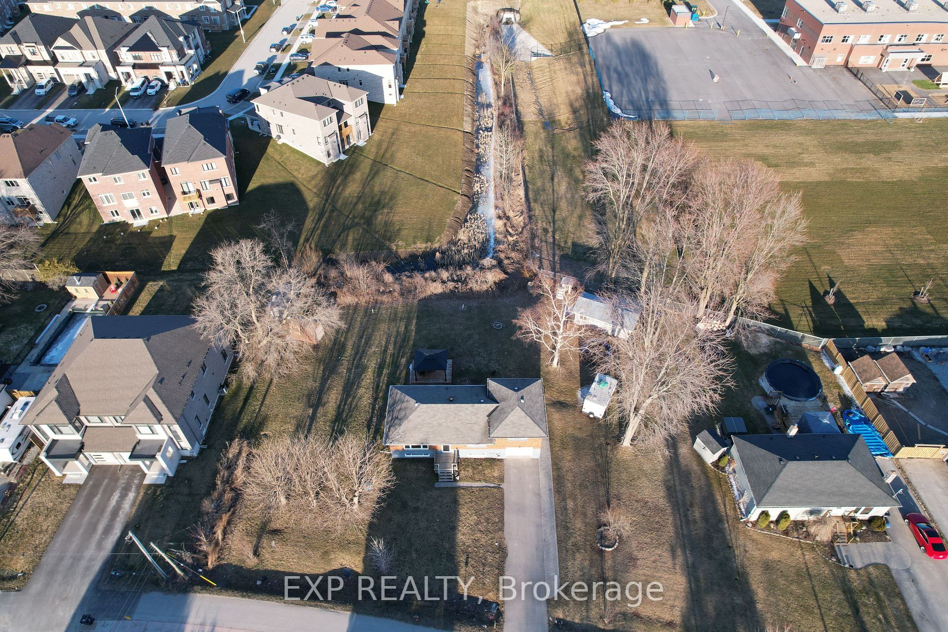 665 Simcoe Road